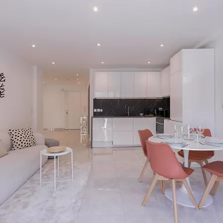 Moliere - Palais, Plage, Balcon, Clim Et Centre Apartment Cannes